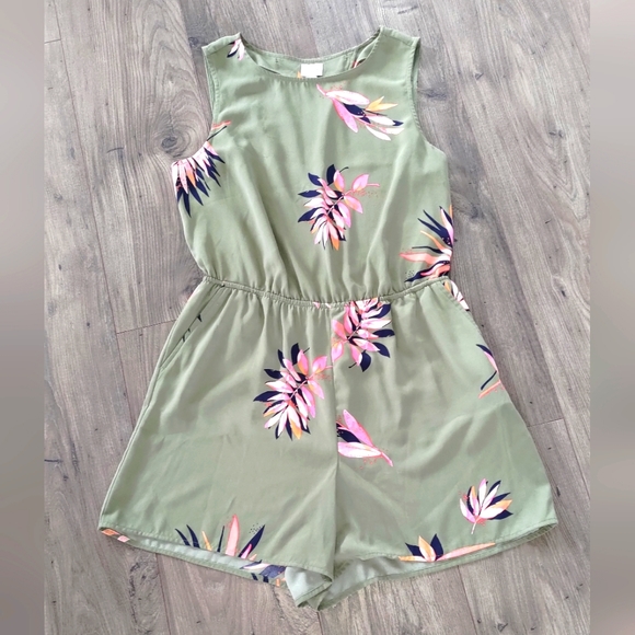 A new day floral romper - Picture 1 of 2